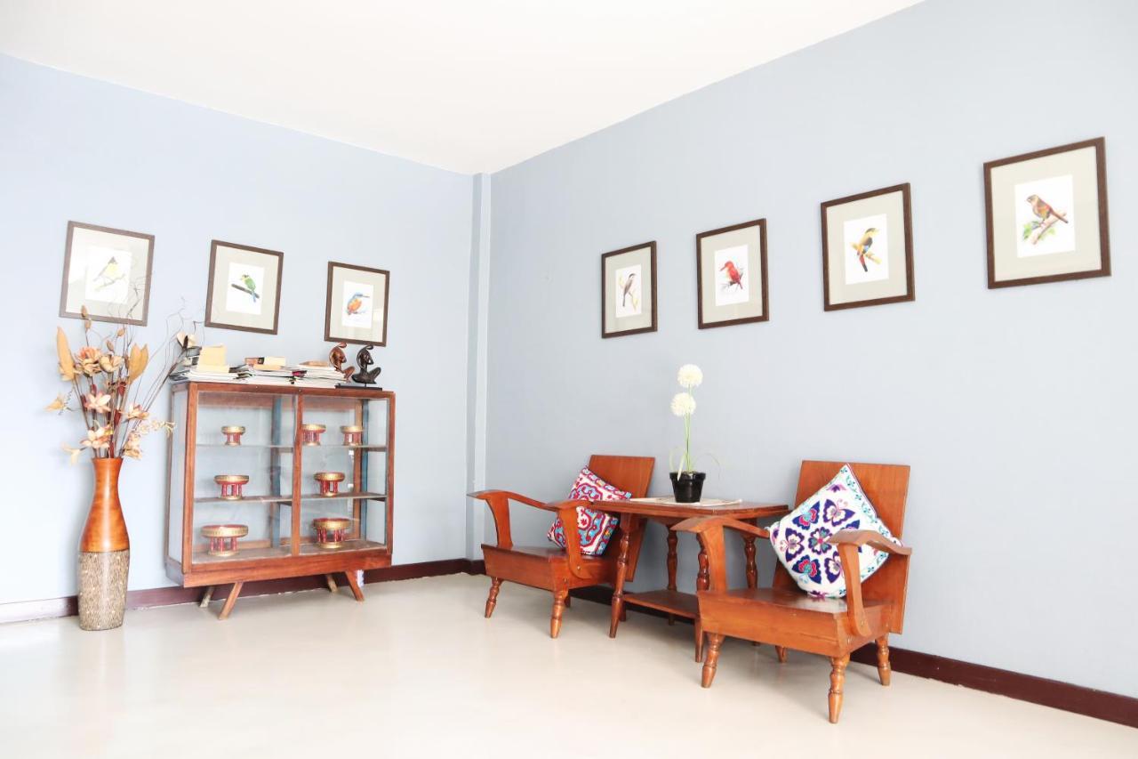 B House Chiang Mai Thailand Bagian luar foto